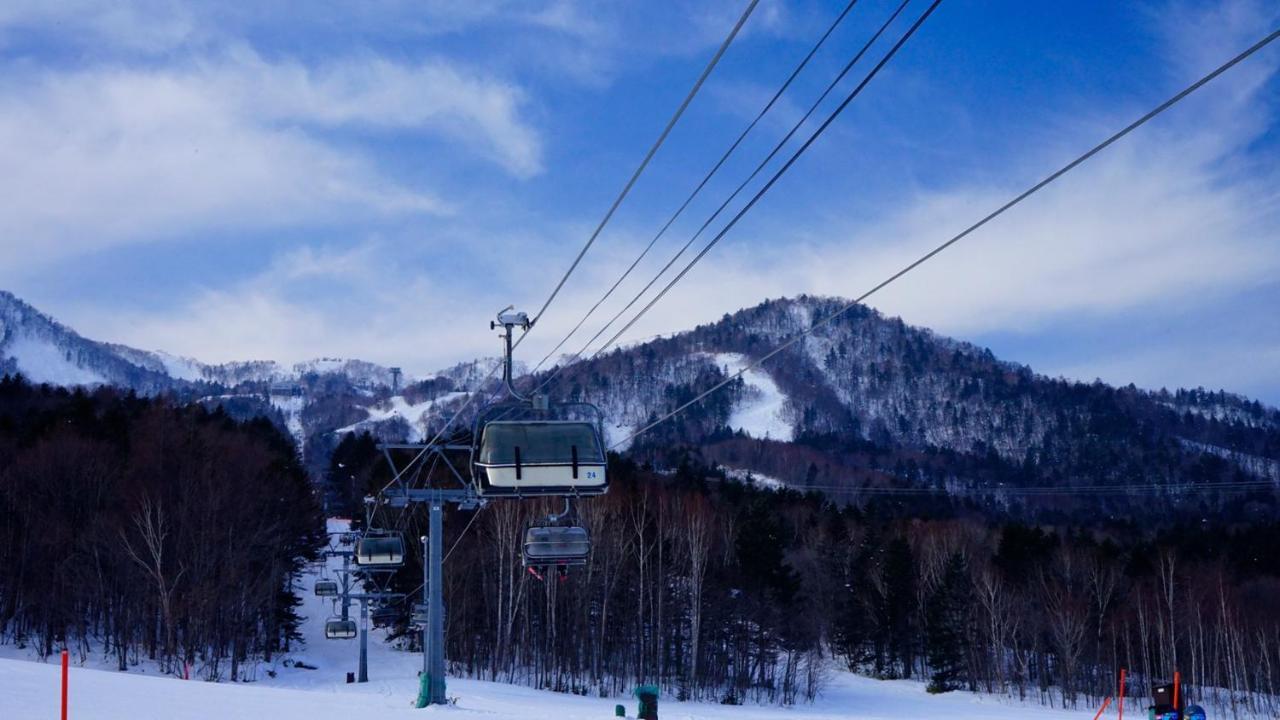 Furano Natulux Hotel Bagian luar foto